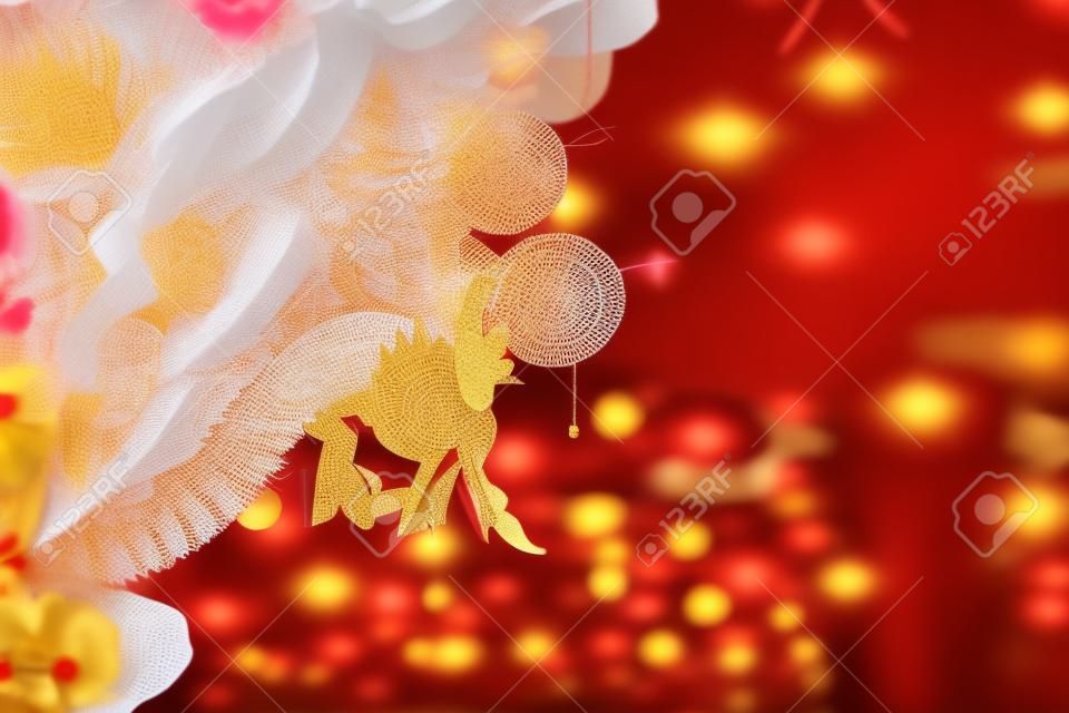 Poupée dragon en papier pour la célébration du nouvel an chinois.