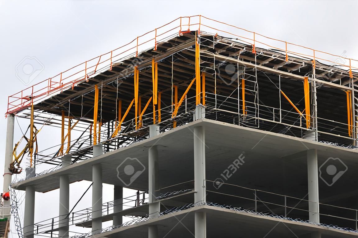 baustelle beton bau entwicklung struktur