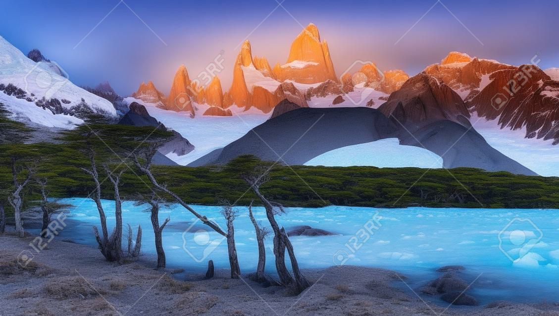 Beautiful landscape with Mt Fitz Roy in Los Glaciares National Park, Patagonia, Argentina, South America
