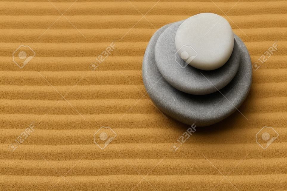 Zen. Pietre e sabbia