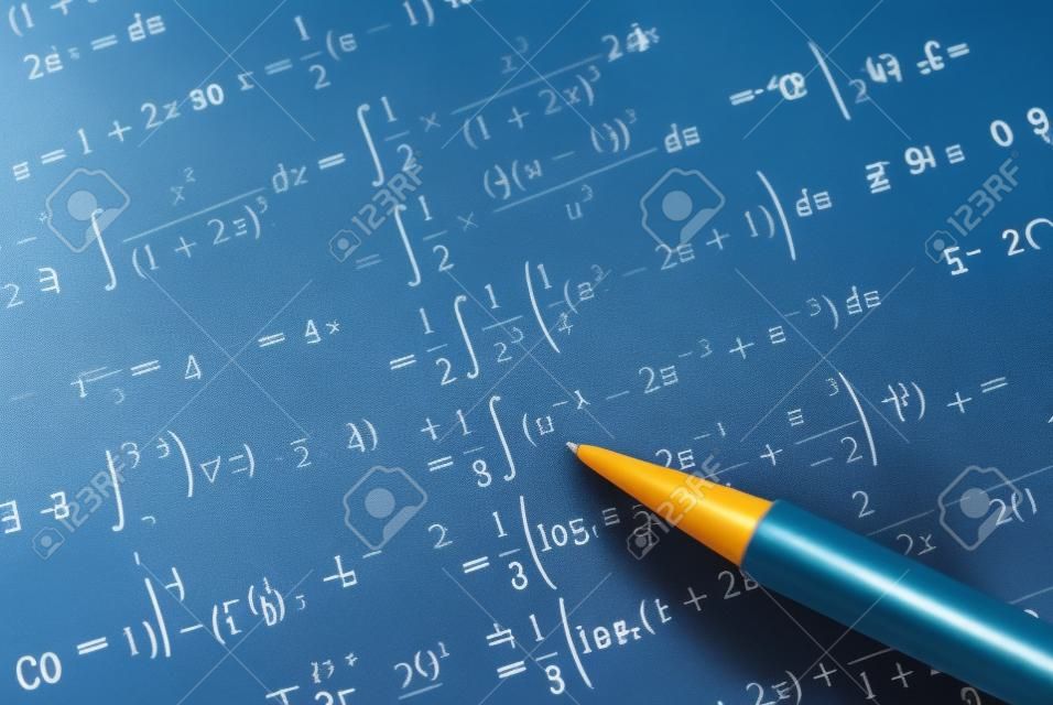 Resolver un problema de matemáticas universitarios conceptos de la educación