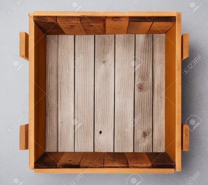 Bovenaanzicht van oude houten doos geïsoleerd op witte achtergrond
