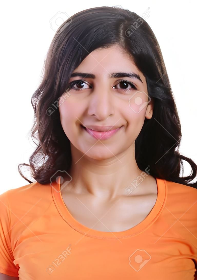 Foto de passaporte de uma jovem mulher árabe