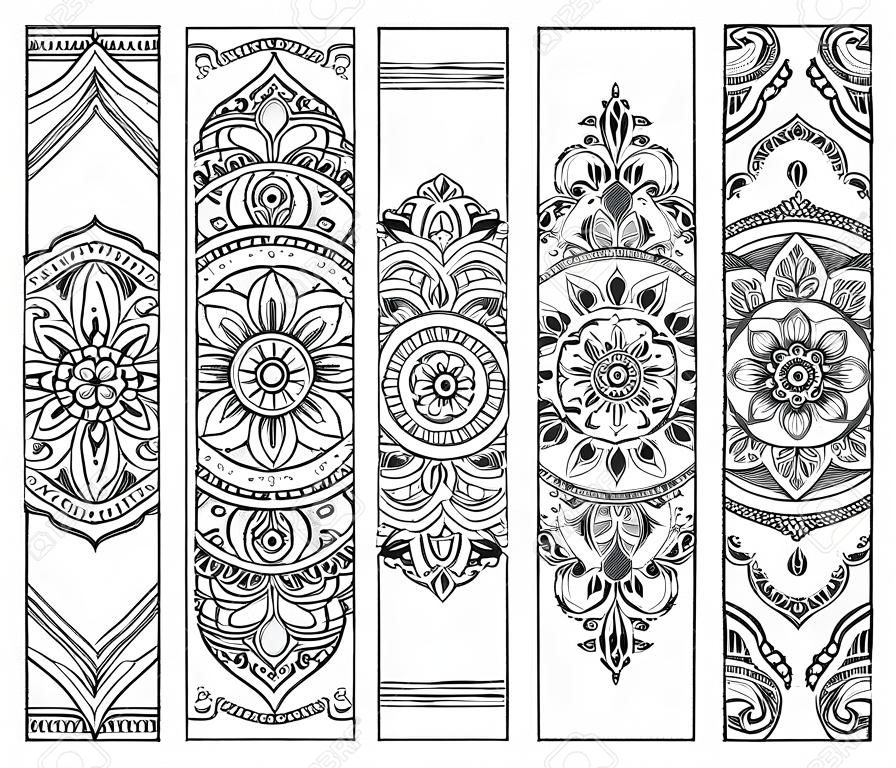 Printbare bladwijzer voor boek - kleuren. Set van zwarte en witte etiketten met bloem patronen, hand tekenen in mehndi stijl. Schets van ornamenten voor de creativiteit van kinderen en volwassenen met gekleurde potloden.