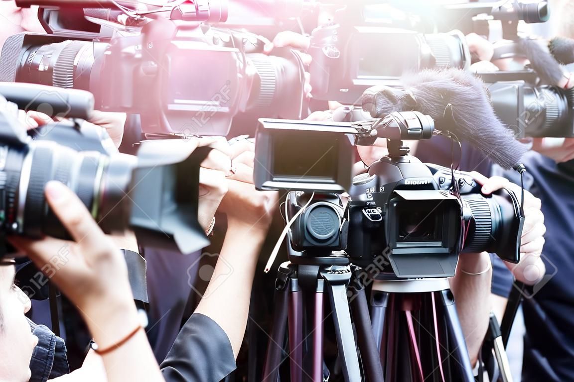 prensa y medios de comunicación de la cámara