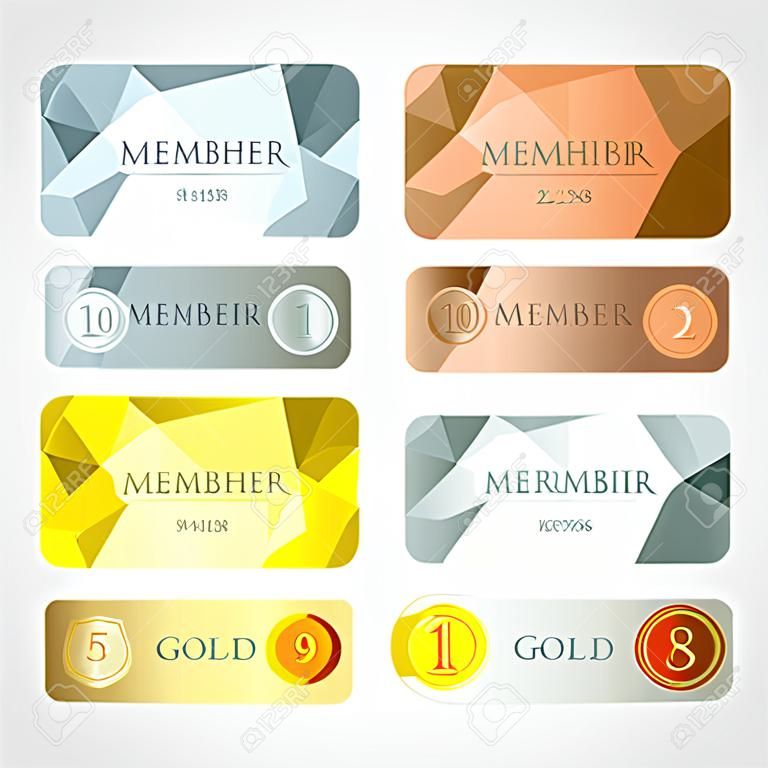 Oro, tarjetas de membresía de plata y de bronce o fondos y medallas establecido en el estilo poligonal. Regalo, bono, certificado de plantilla, ilustración vectorial