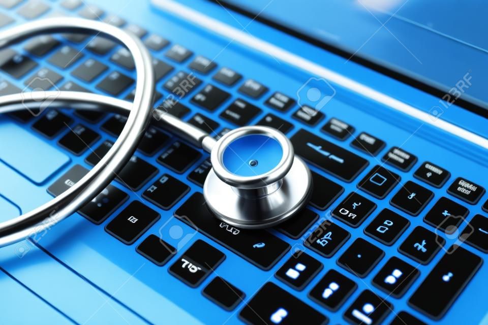 Компьютерная система здравоохранения или аудит - стетоскоп над клавиатурой компьютера, тонированное в синий