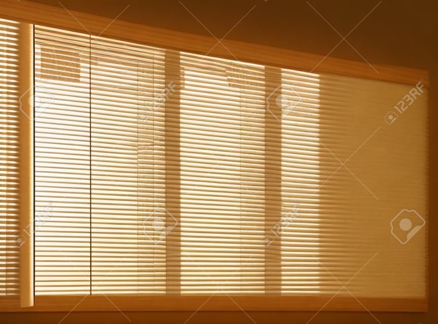 Schatteneffekt überlagern. Transparentes Überlagerungsfenster und Jalousienschatten. Realistischer Lichteffekt von Schatten und natürlichem Licht auf transparentem Hintergrund.