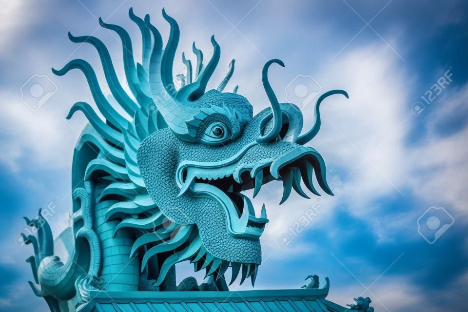 Estatua del dragón en la provincia de Chonburi Tailandia