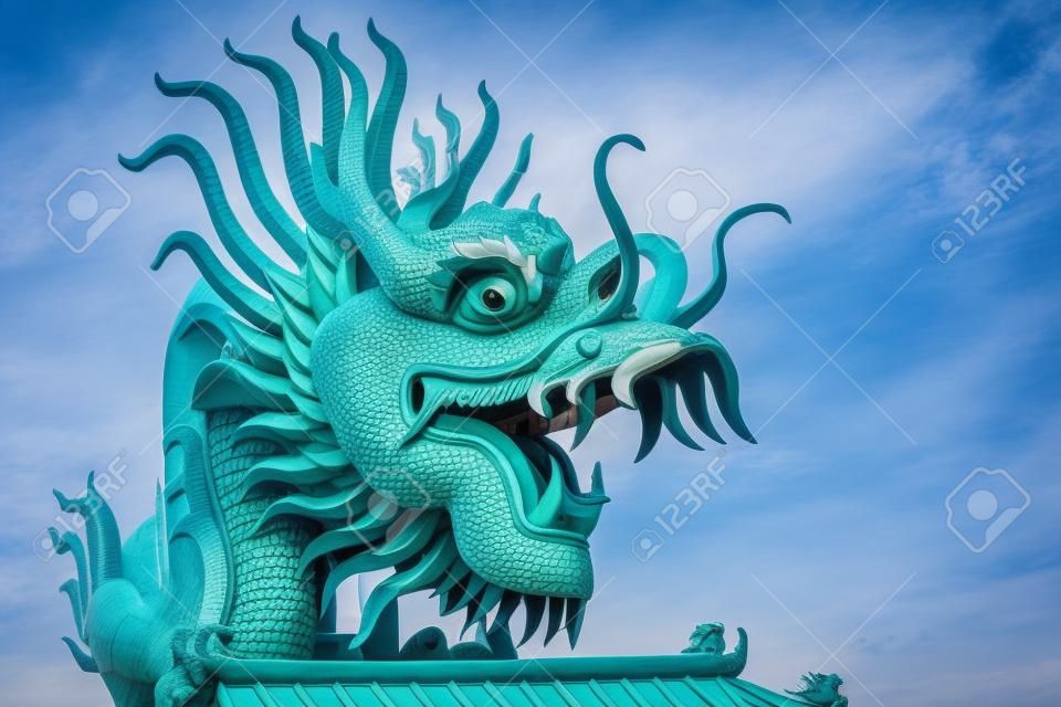 Estatua del dragón en la provincia de Chonburi Tailandia