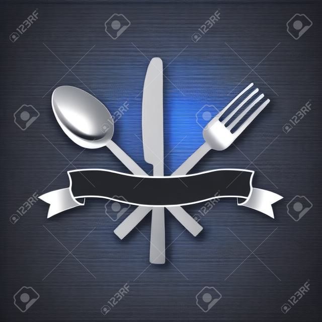 Ruban, cuillère, fourchette et couteau sur un fond blanc. Mesh