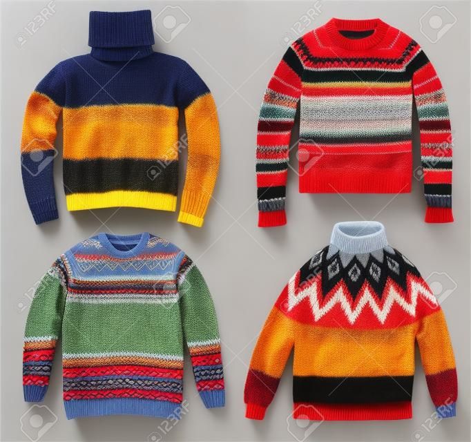 暖かいニットセーターのセット