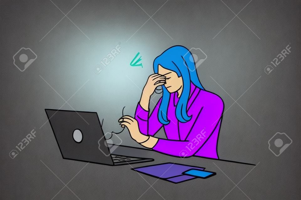 Stress, burn-out, overwerk concept. Jonge gestresste zakenvrouw cartoon karakter witting aanraken hoofd werken op laptop gevoel bezorgd, moe en overweldigd vector illustratie
