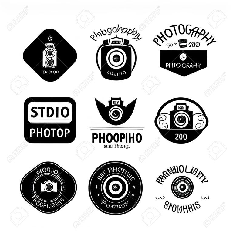 fotoğrafçılık ve fotoğraf stüdyosu logosu siyah renk ayarlayın. Vektör fotoğrafçı logo tasarım öğeleri, iş işaretler, kimlik, etiketler, rozetler. iş fotoğrafçı logo için diğer marka nesneler.