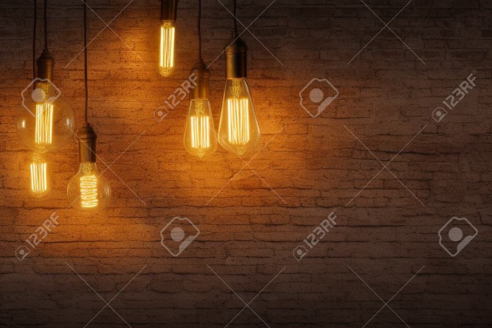 Decorative Antique lumière de style Edison ampoules contre le mur de briques de base