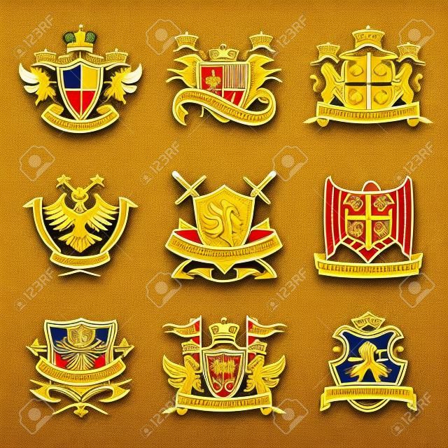 Геральдические Королевская художественная символы Декоративные эмблемы золотой набор с грифон мечи и ленты изолированные иллюстрации
