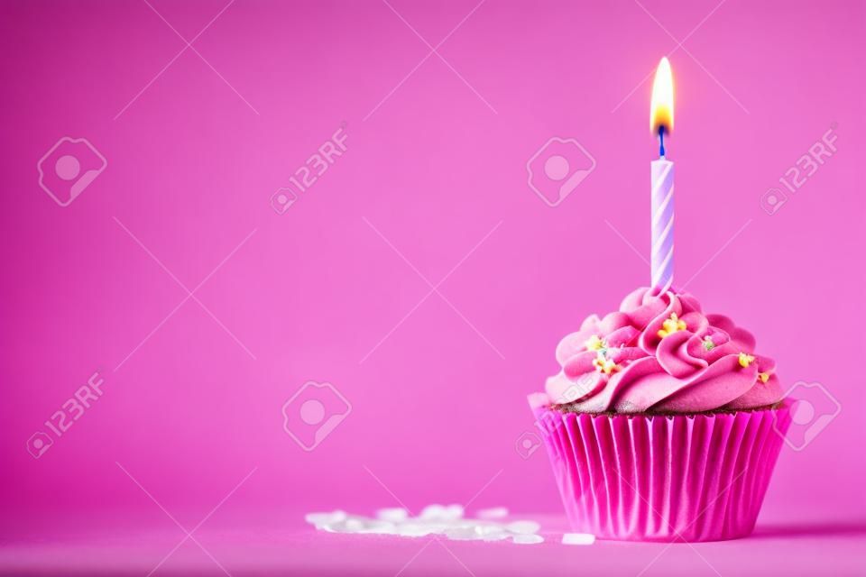 Roze verjaardag cupcake