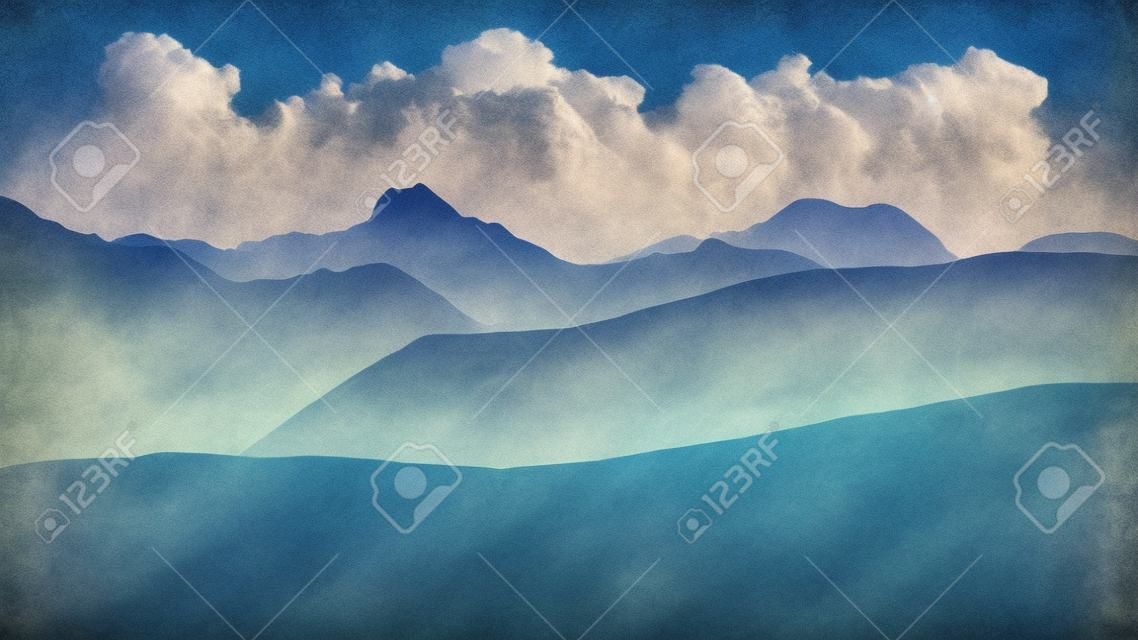 sommets des montagnes des Carpates occidentales en automne recouverts de brume ou de nuages avec des lignes bleues et multidimensionnelles - look rétro vintage