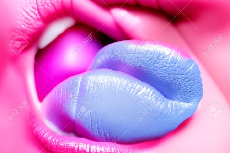 Une image de lèvres roses