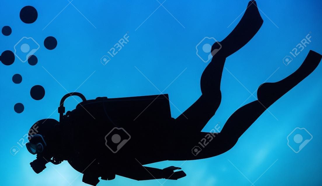 Plongée sous-marine silhouette