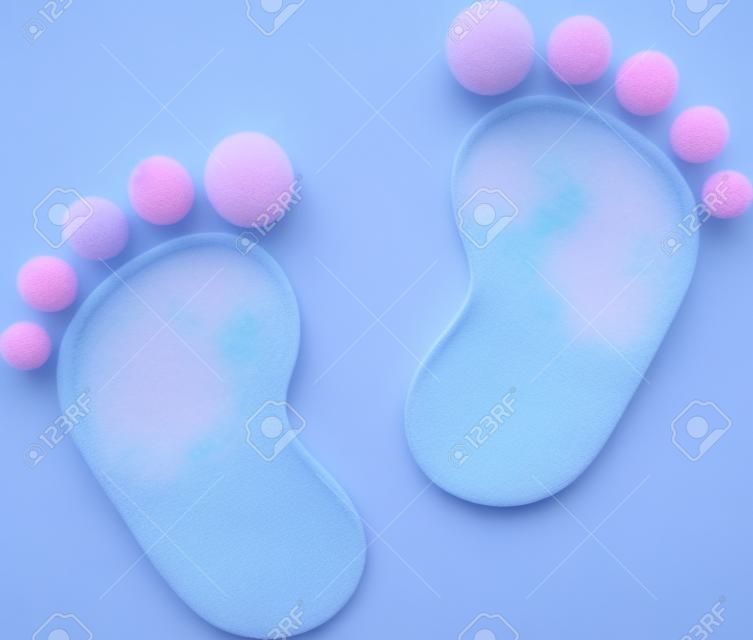 婴儿足迹粉红和蓝色