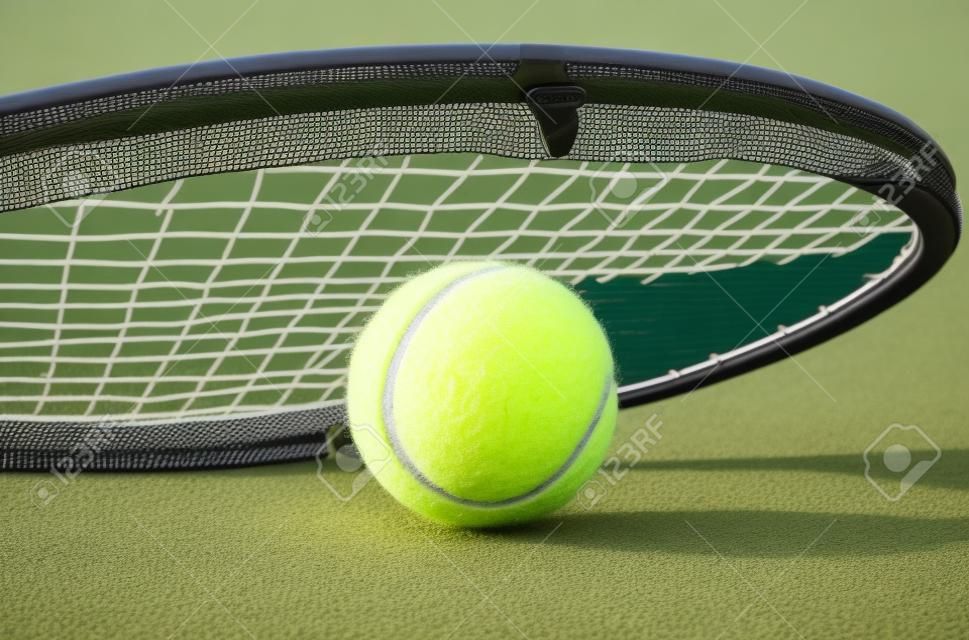 tennis ball on a tennis court 