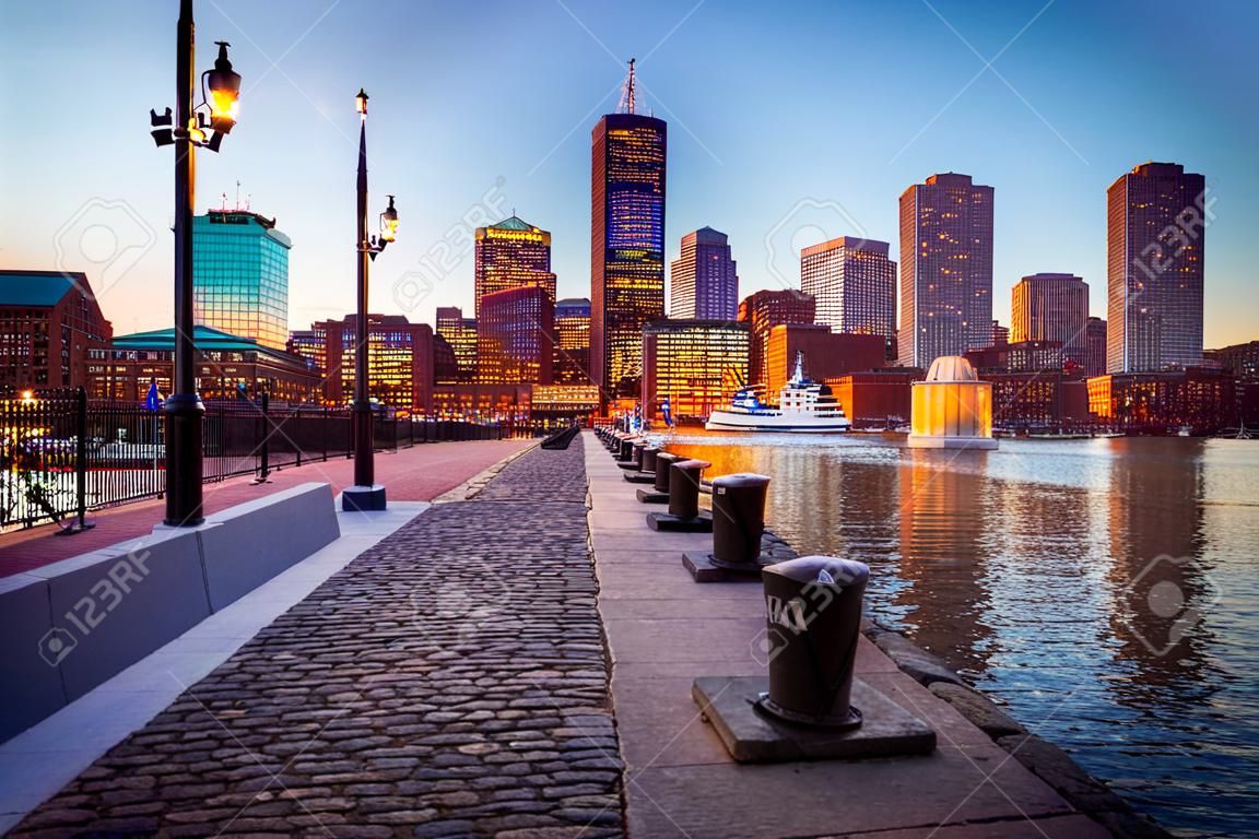 Port de Boston et quartier financier dans le Massachusetts, États-Unis.