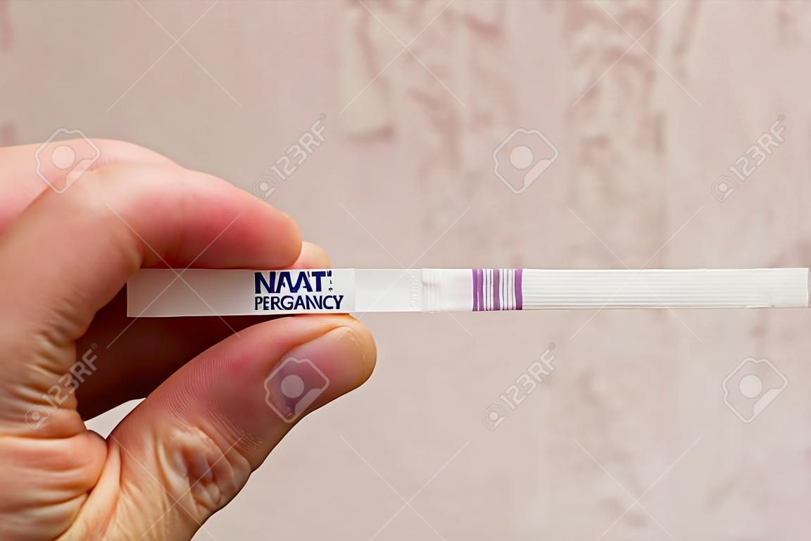 test de grossesse négatif. Une ligne sur le test