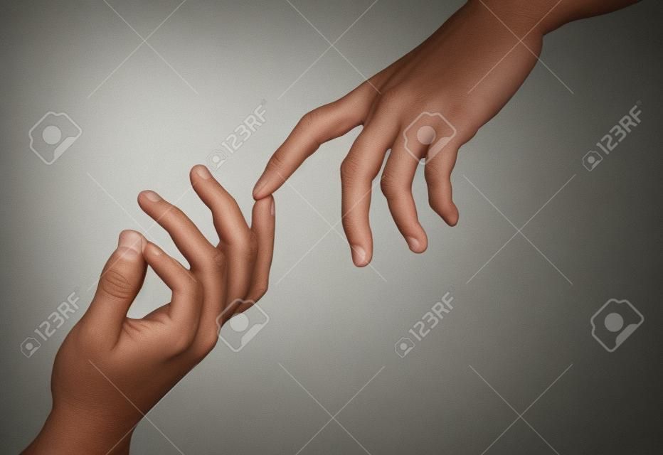 Duas mãos humanas