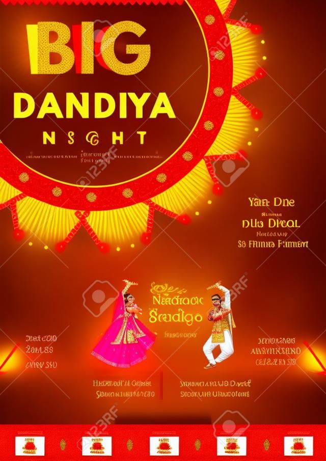 Big Dandiya laden Vorlage für junge Paare und Familienmitglieder auf diesem Navratri-Festival ein