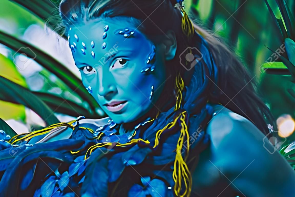 Avatar femme dans une forêt magique