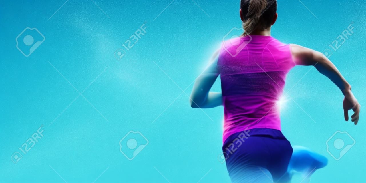 Abstraktes Konzept des Laufens der jungen Sportlerin