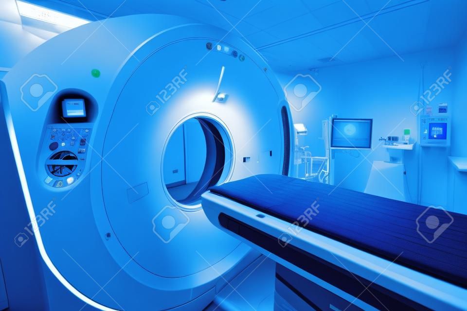 Pokój skanera CT w szpitalu z oświetleniem artystycznym i niebieskim filtrem