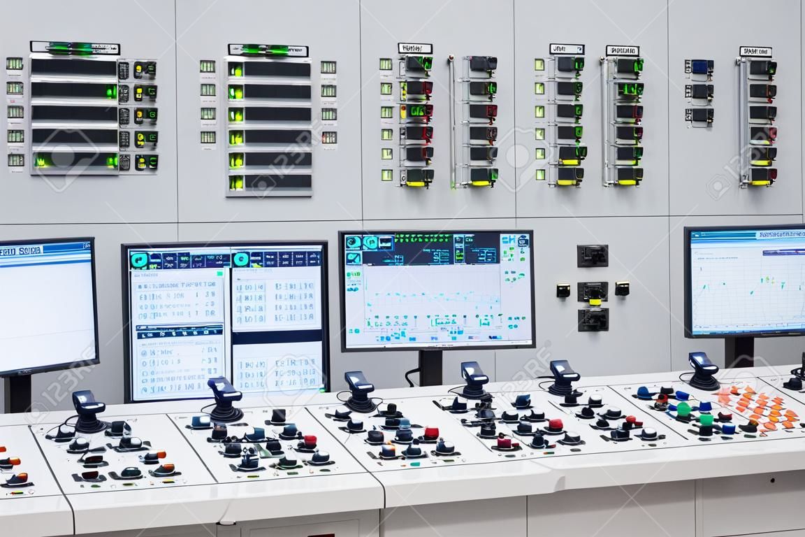 La salle de contrôle centrale de la centrale nucléaire. Fragment du nucléaire panneau de commande du réacteur.