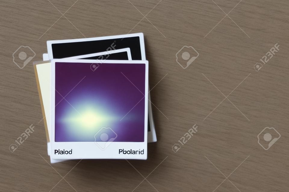 Polaroid.