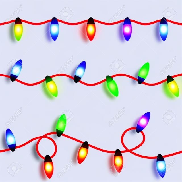 Набор рождественских огней, гирлянда из разноцветных лампочек на белом фоне. Бесшовный узор, векторные иллюстрации