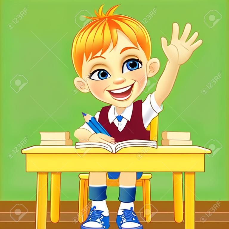 Mosolygó boldog iskolás iskolai egyenruha ül egy iskolapadban