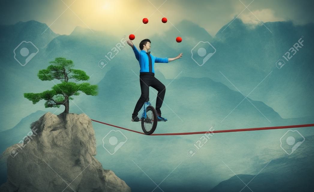 Il Juggler sta bilanciando sulla corda con una bici tra due montagne. Questa è una illustrazione 3d rendering
