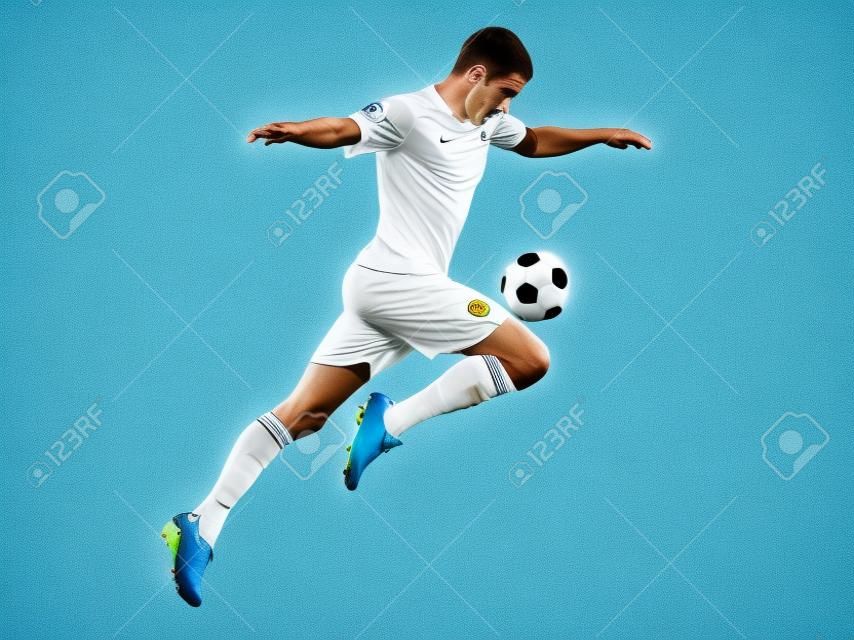 ein kaukasisch Soccer player Mann auf weißen Hintergrund isoliert