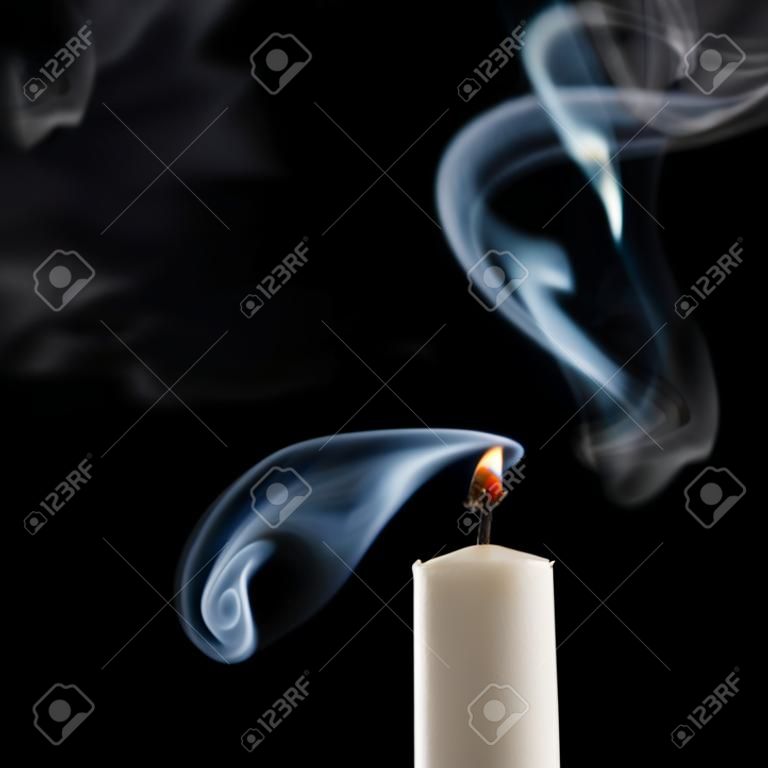 연기와 소멸 촛불