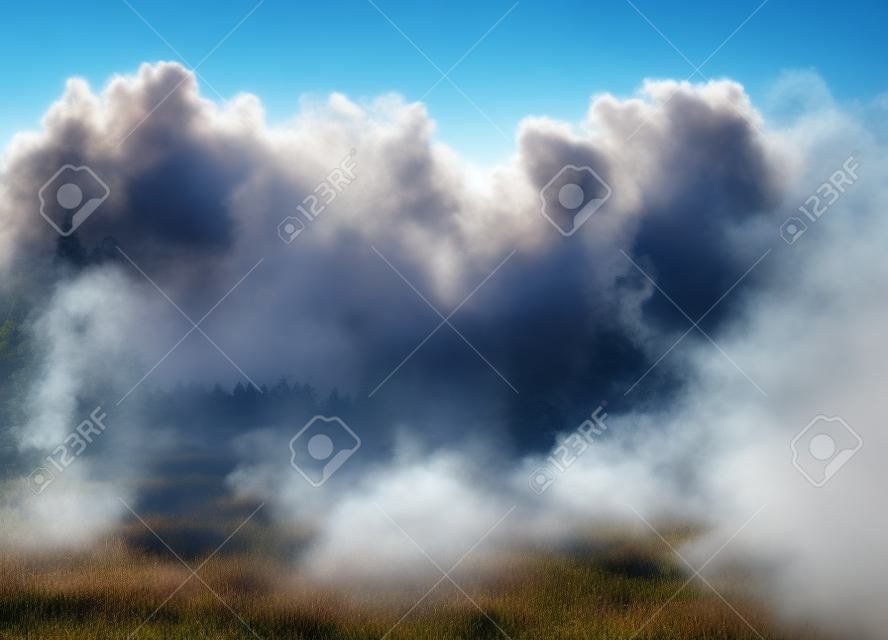 Nebel und Rauch auf transparentem Hintergrund isoliert