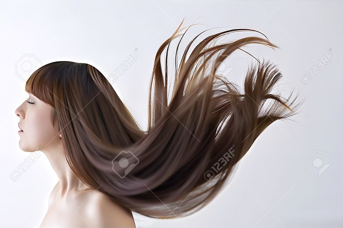 Diffusion des femmes de cheveux