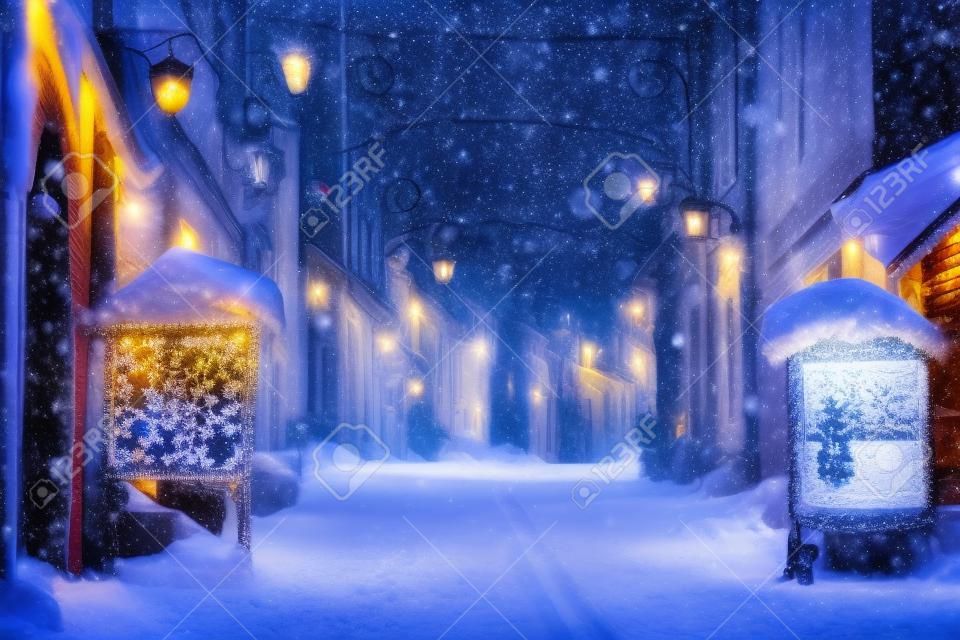 겨울 마법의 크리스마스는 2019년 12월 프랑스의 메리 크리스마스 새해 밤 분위기 속에서 흐릿한 눈송이로 유럽 거리를 장식했습니다.