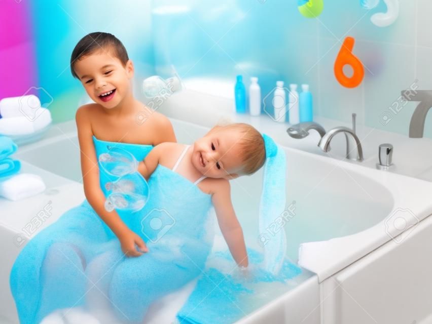Bubble Bath Stock Photos and Images - 123RF