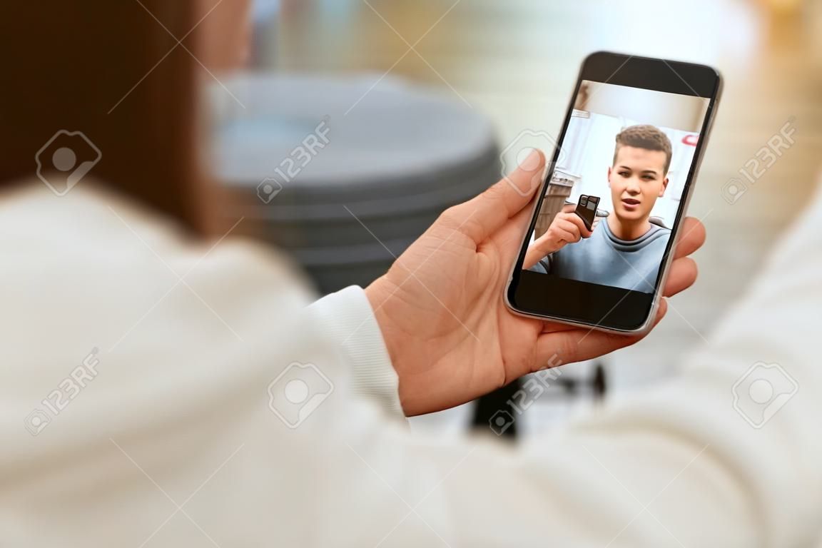 Video Call On Phone. Close Up Hand With Phone And Face On Screen. Woman  Calling Man Via Online Video Chat. High Resolution Фотография, картинки,  изображения и сток-фотография без роялти. Image 108329342