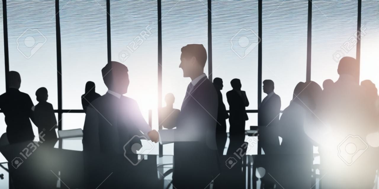 Geschäftsleute Treffen Diskussion Nehmenshandshake-Konzept