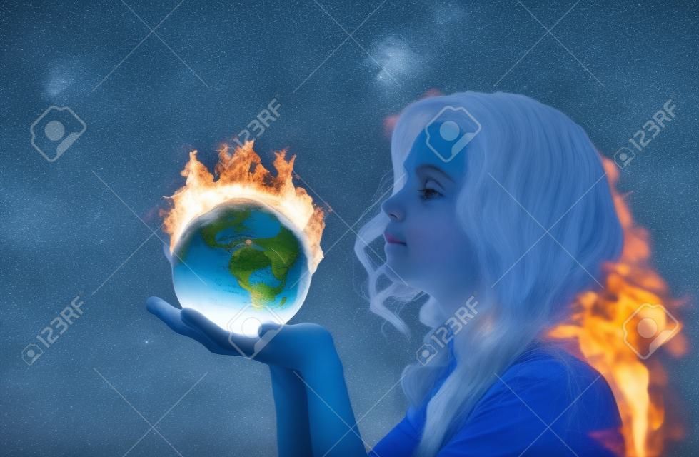 Frozen chica sosteniendo globo quemando la tierra (hemisferio occidental) en las palmas (elementos proporcionados por la NASA) - Versión sin que brilla intensamente