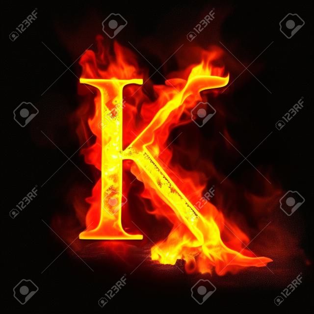 Yangın mektubu A yanan K harfi. Alevli yanan yazı tipi veya şenlik ateşi metni cızırtılı dumanı ve ateşli parlayan veya parlayan ısı efekti ile. Siyah arka plan üzerinde akkor soguk yangin parlatma