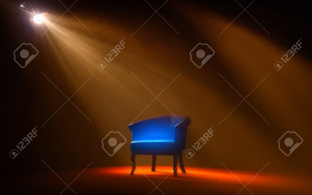 聚光灯下的舞台椅