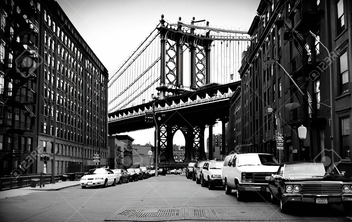Manhattan Bridge, view from Washington street in Brooklyn, black and white, New York City, USA